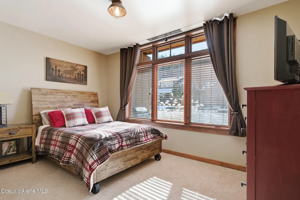 834 Mckinley Avenue Kellogg ID 83837