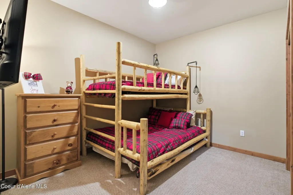 834 Mckinley Avenue Kellogg ID 83837