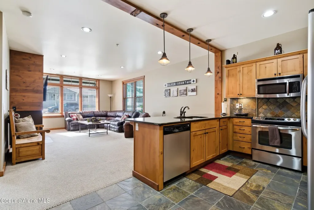 834 Mckinley Avenue Kellogg ID 83837