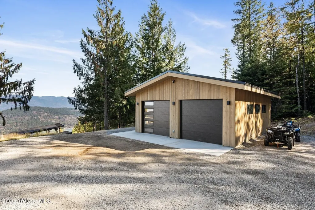 1376 Less Traveled (parcel 1 & 2) Road Sagle ID 83860
