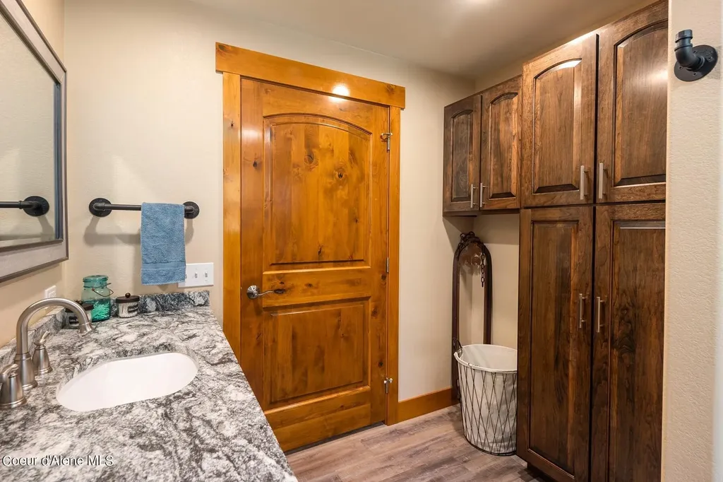 181 Calypso Lane Sandpoint ID 83864