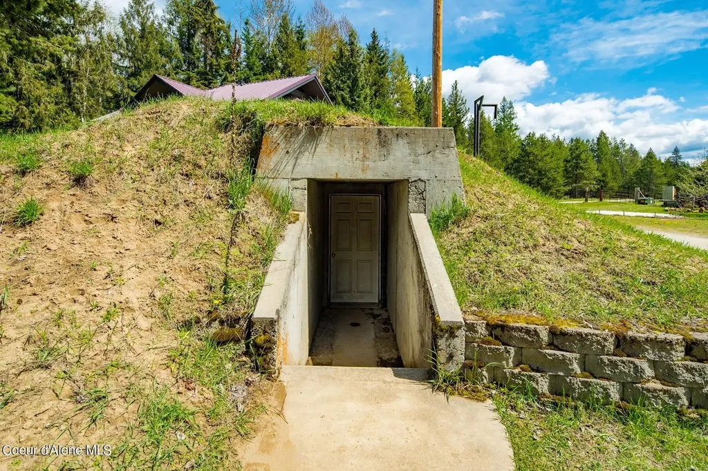 181 Calypso Lane Sandpoint ID 83864