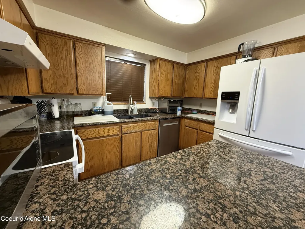 1635 E Tall Timber Loop Post Falls ID 83854