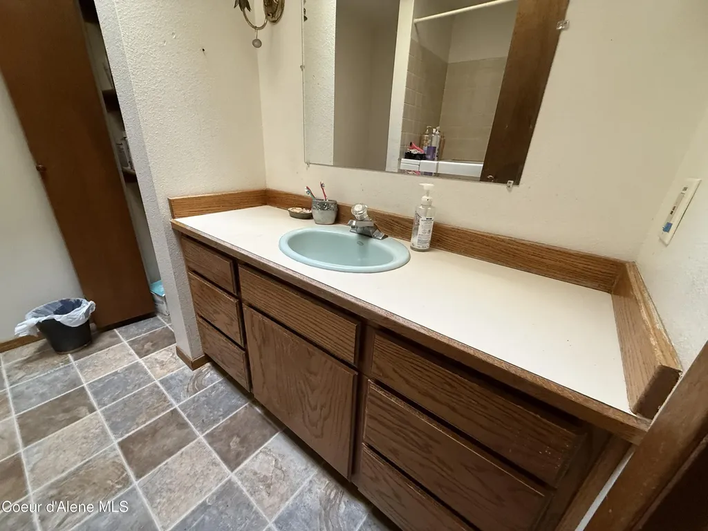 1635 E Tall Timber Loop Post Falls ID 83854