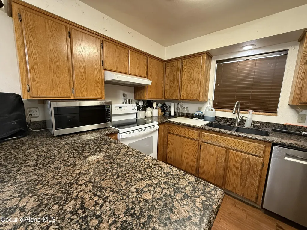 1635 E Tall Timber Loop Post Falls ID 83854