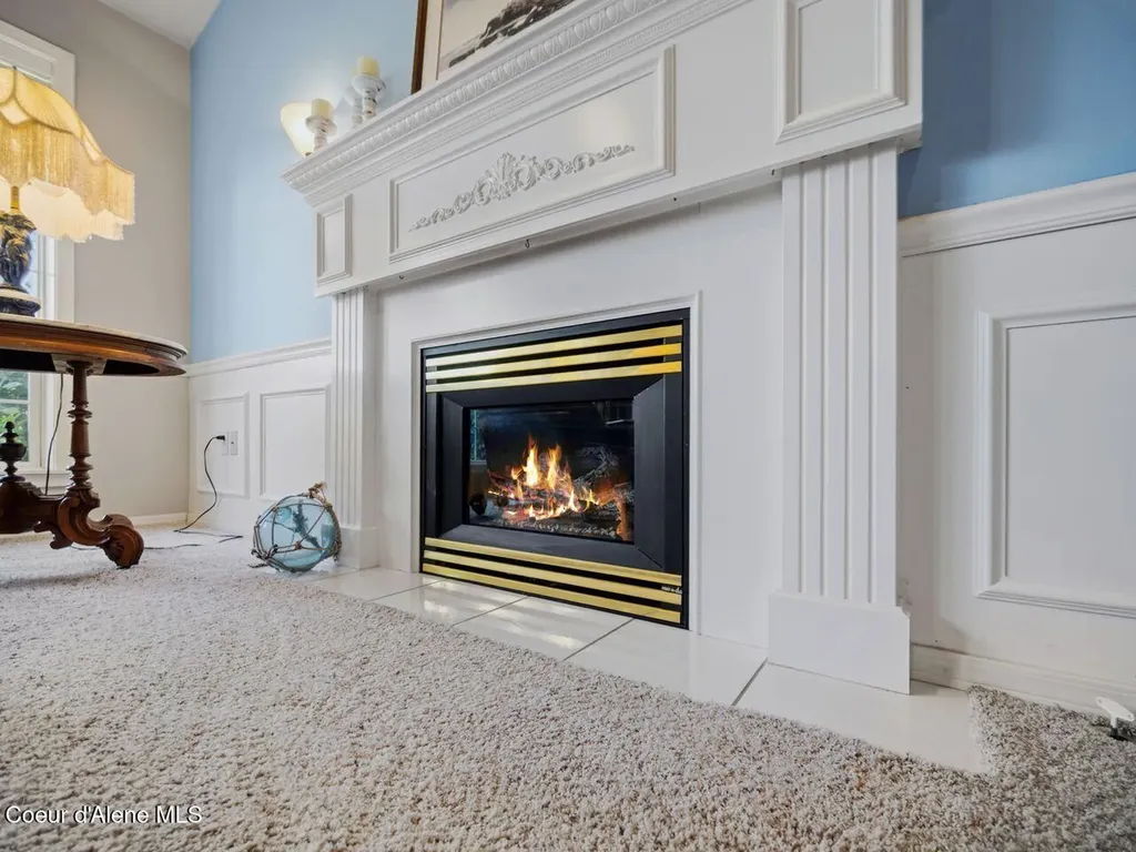 6908 N East Bluff Court Spokane WA 99208