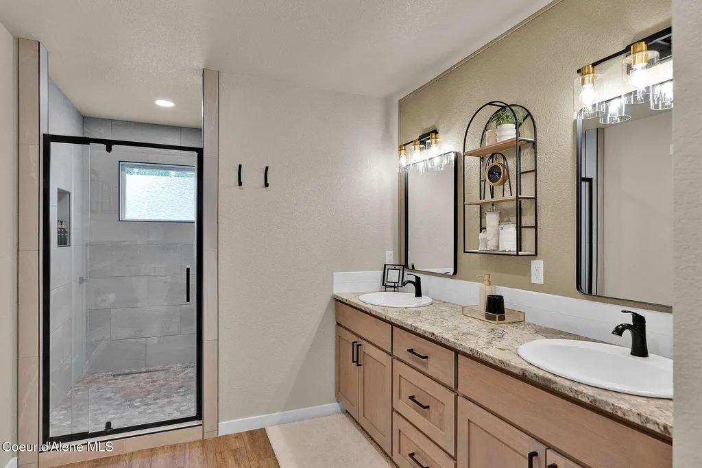 134 Leelah Lane Bonners Ferry ID 83805