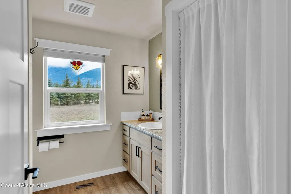 134 Leelah Lane Bonners Ferry ID 83805