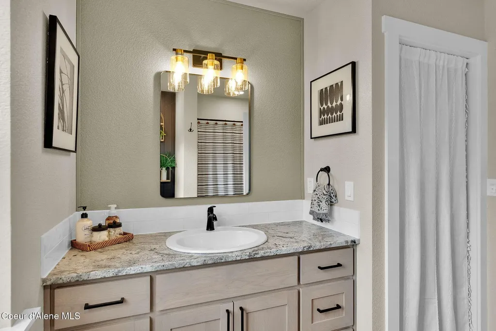 134 Leelah Lane Bonners Ferry ID 83805
