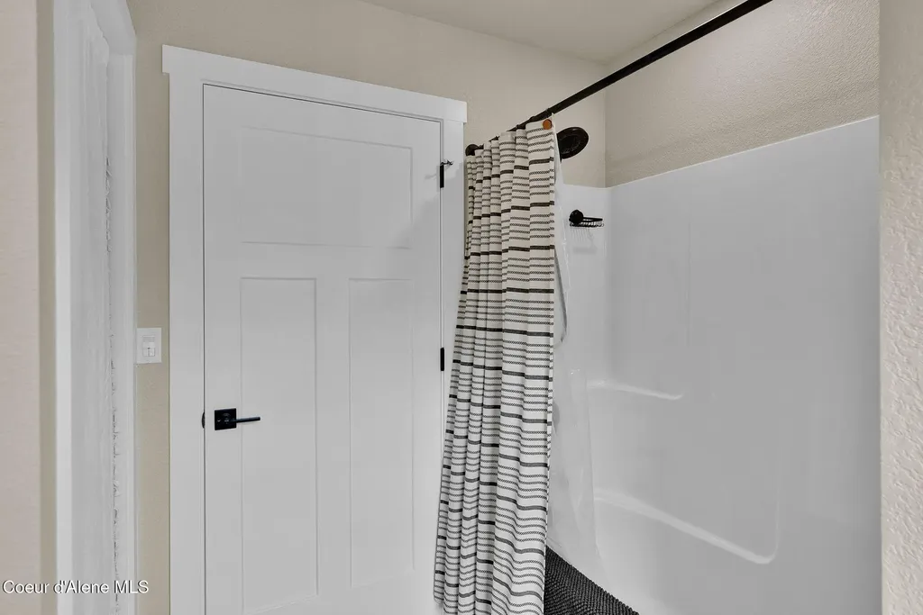 134 Leelah Lane Bonners Ferry ID 83805