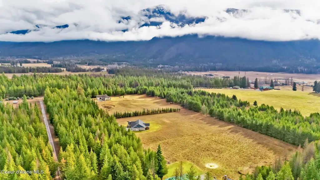 134 Leelah Lane Bonners Ferry ID 83805
