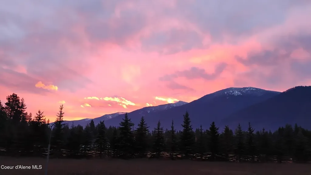 134 Leelah Lane Bonners Ferry ID 83805