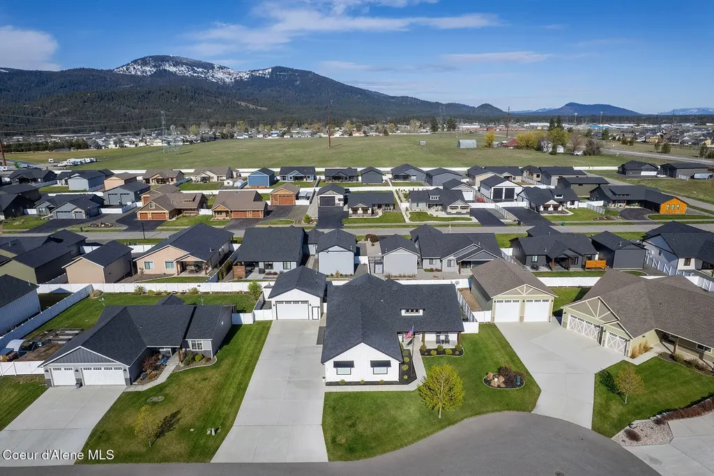 8781 W Seed Loop Rathdrum ID 83858