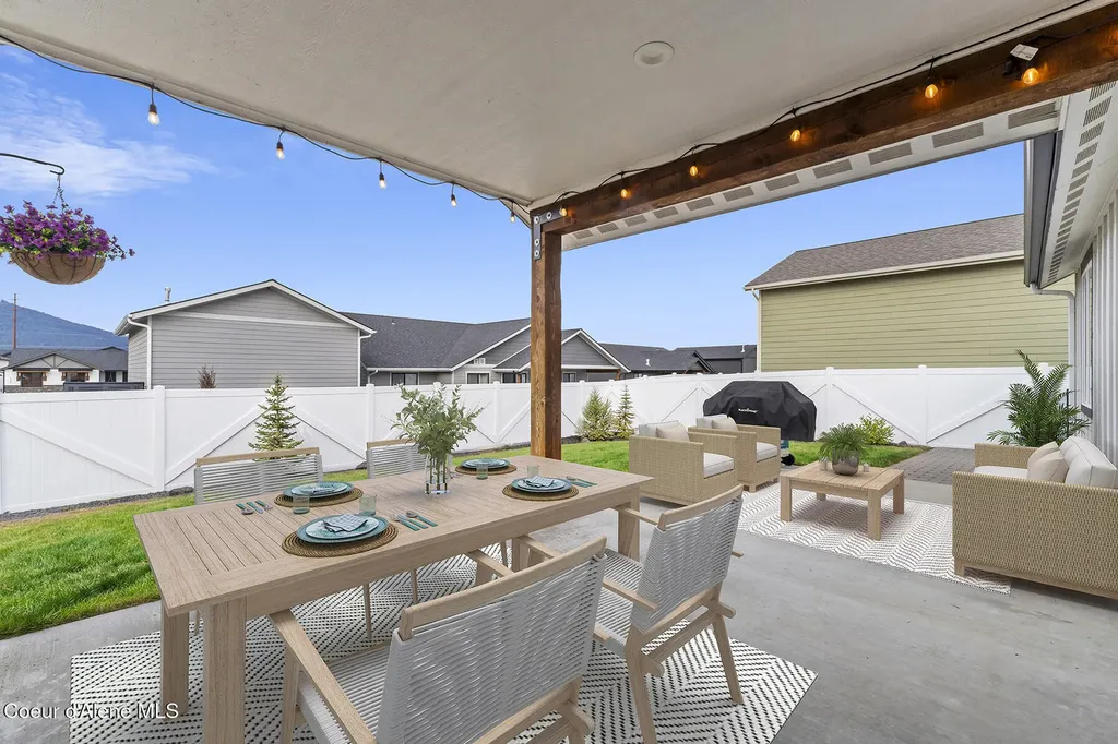 8781 W Seed Loop Rathdrum ID 83858
