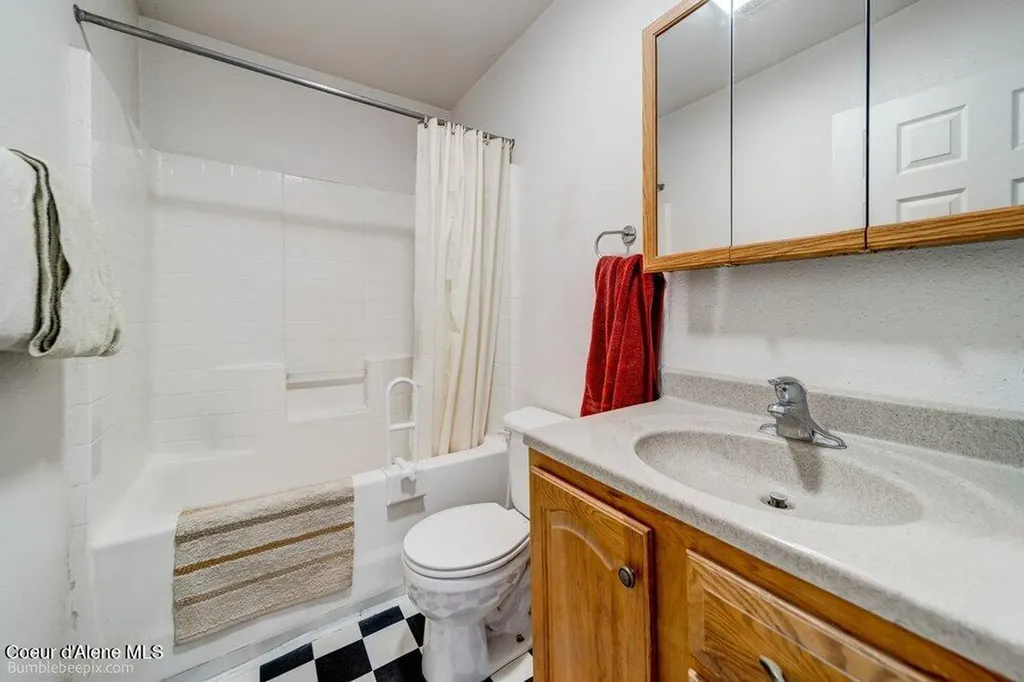 5294 Bandy Road Priest River ID 83856