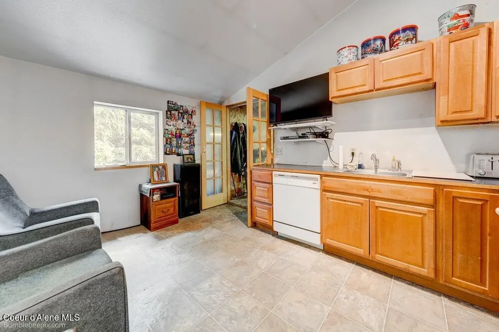 5294 Bandy Road Priest River ID 83856