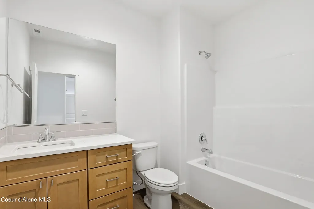 669 N Creative Way (lot 11) Post Falls ID 83854