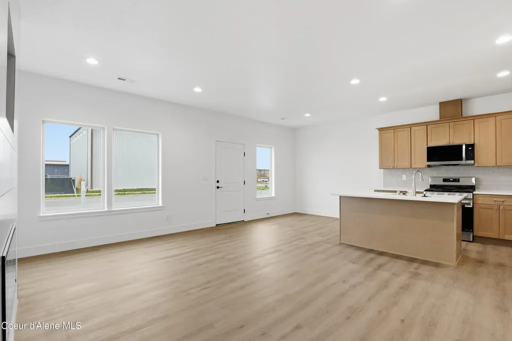 669 N Creative Way (lot 11) Post Falls ID 83854