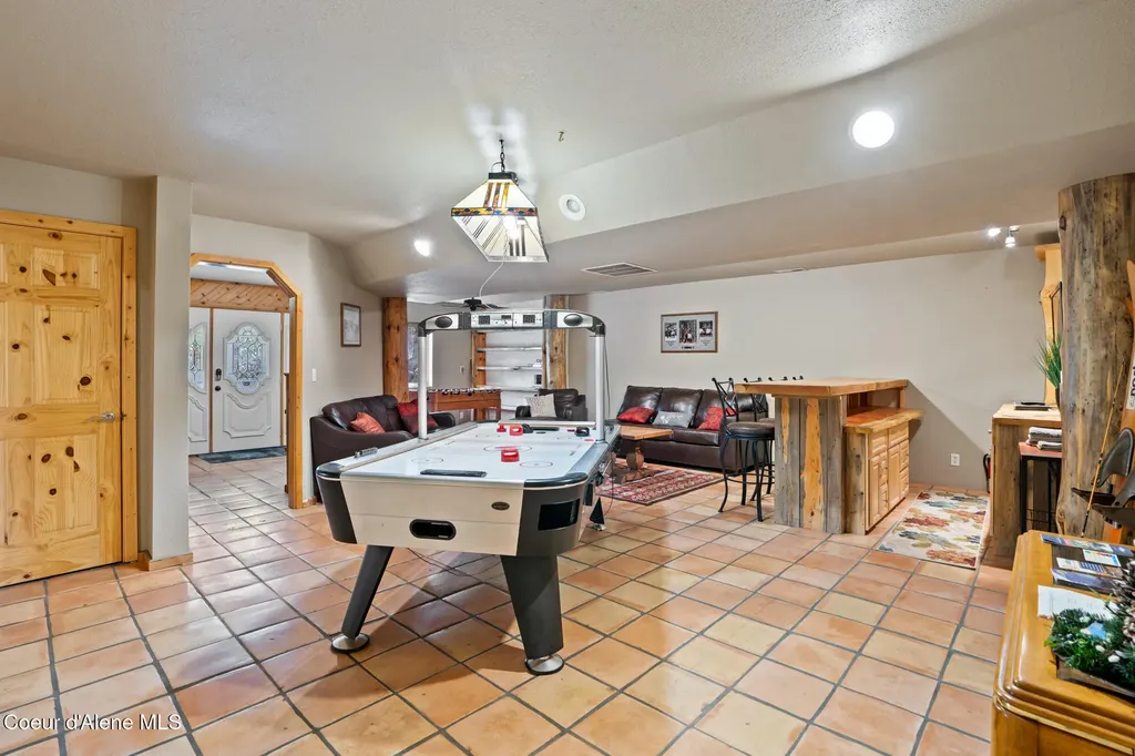 203 Frog Song Lane Coolin ID 83821