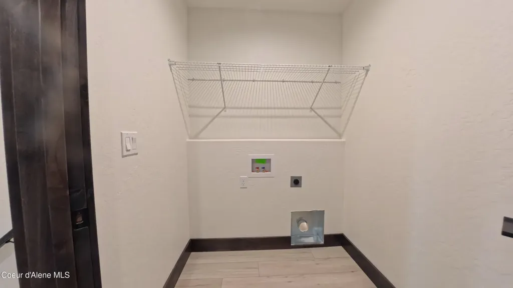 150 E Lobo Loop Hayden ID 83835