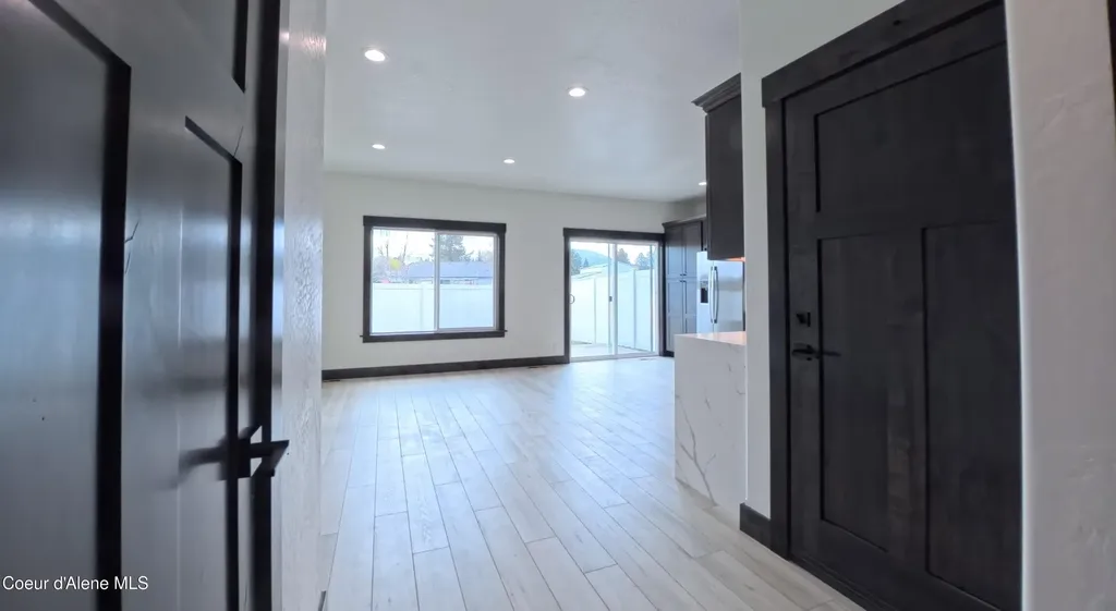 150 E Lobo Loop Hayden ID 83835