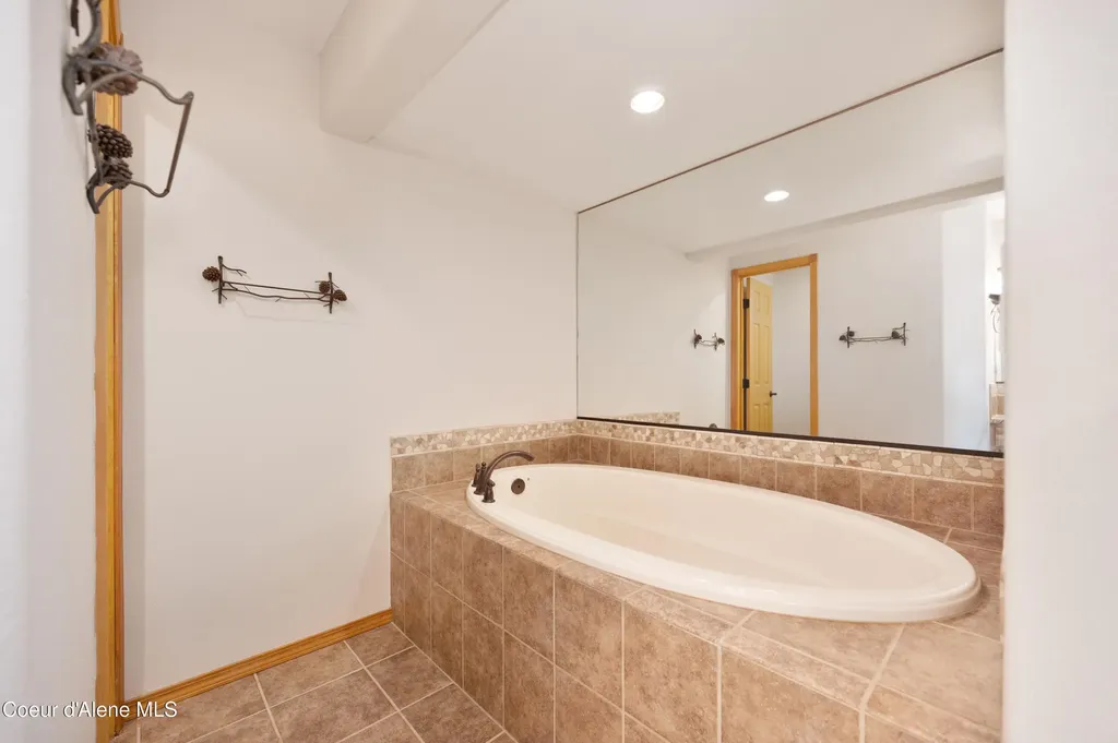 19750 Providence Lane Worley ID 83876