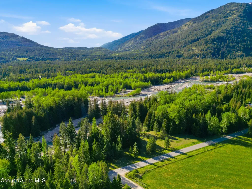 Nna Lightning Creek Road Clark Fork ID 83811