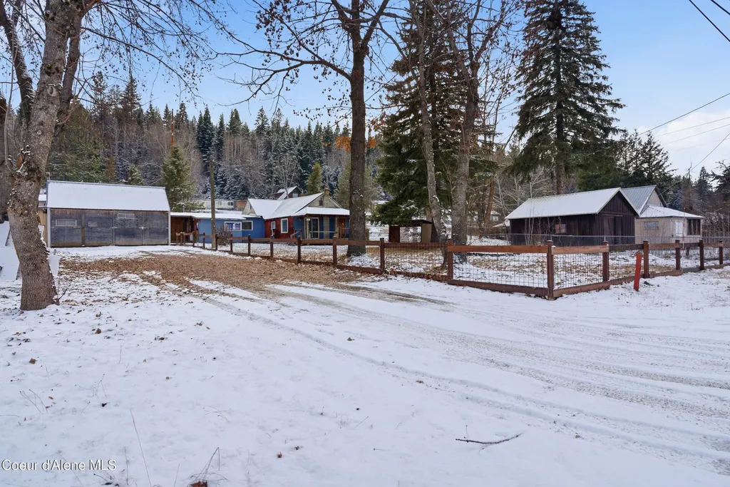 617 E Valley Street S Oldtown ID 83822