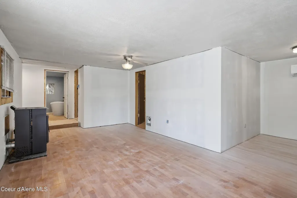 617 E Valley Street S Oldtown ID 83822