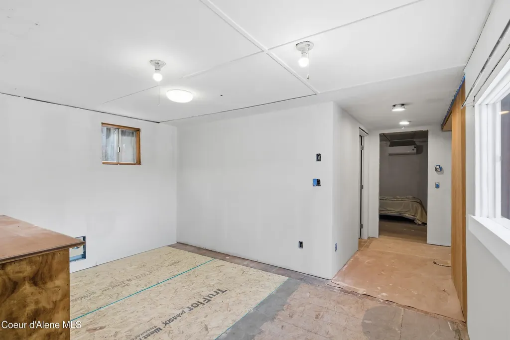 617 E Valley Street S Oldtown ID 83822