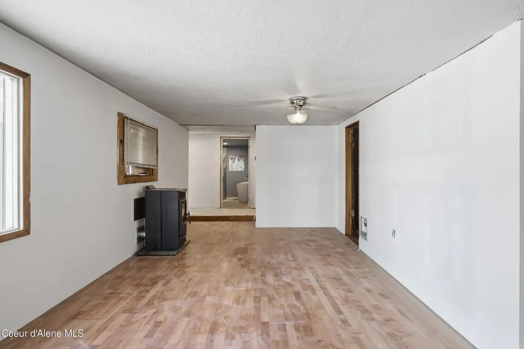 617 E Valley Street S Oldtown ID 83822