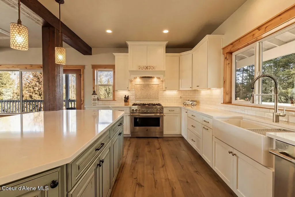 354 Buena Vista Road Bonners Ferry ID 83805