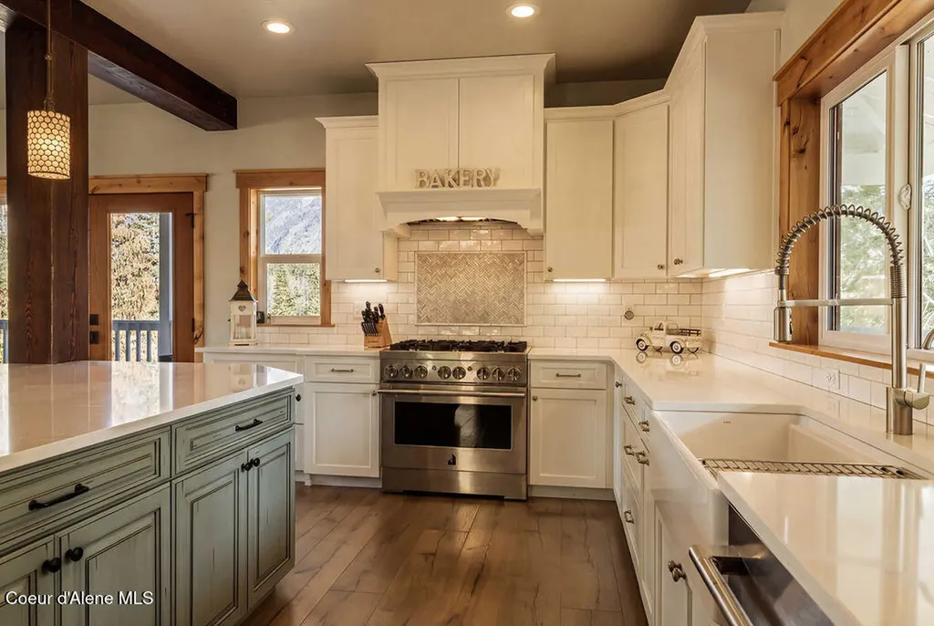 354 Buena Vista Road Bonners Ferry ID 83805