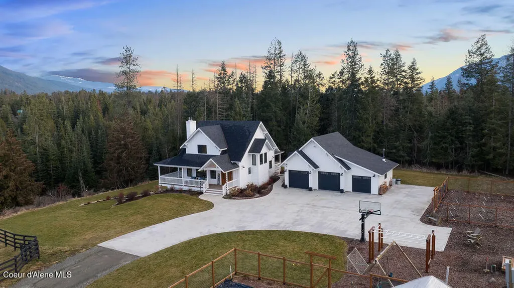 354 Buena Vista Road Bonners Ferry ID 83805