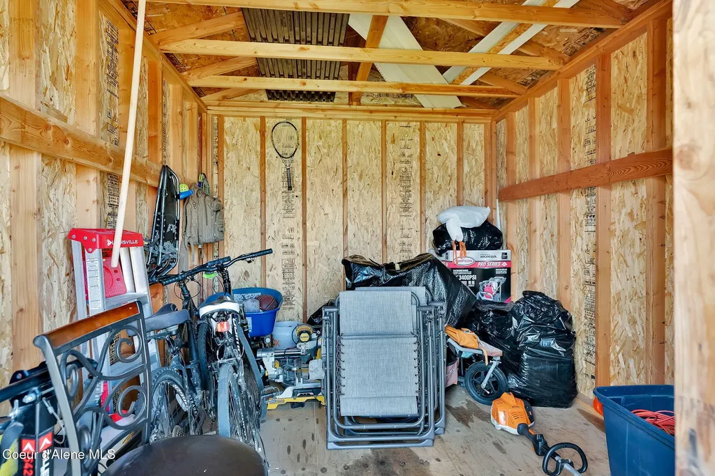 1810 W Honeysuckle Avenue Hayden ID 83835