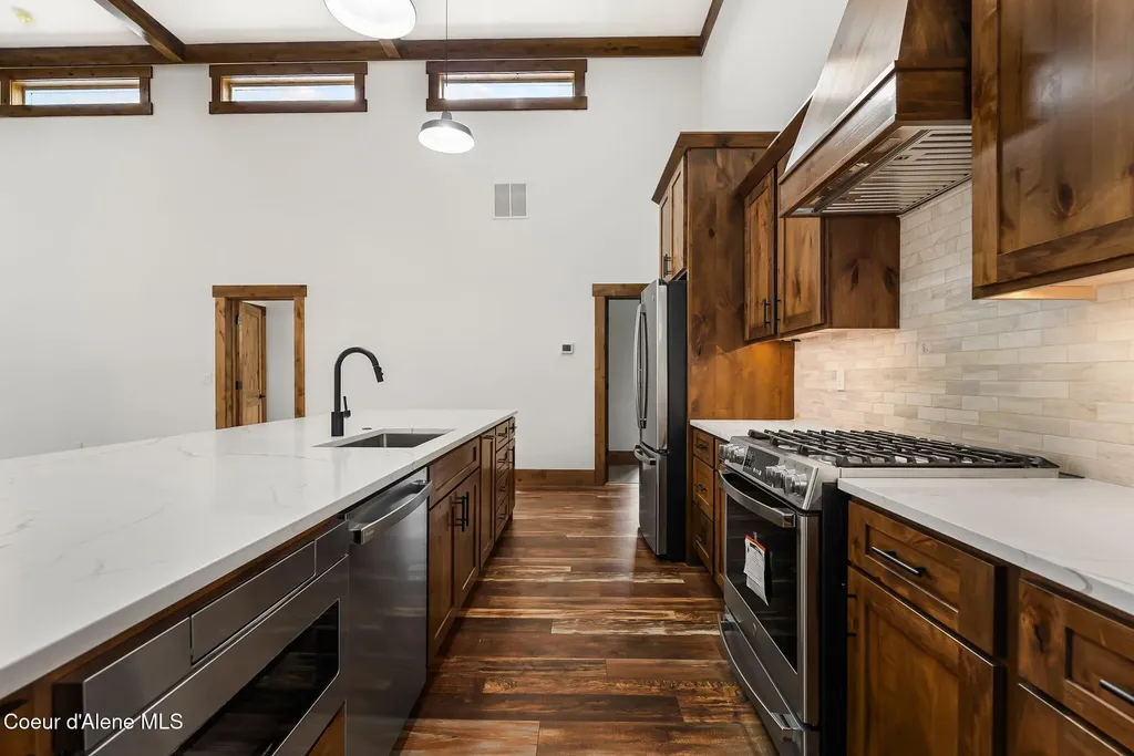 137 Backtrack Road Sandpoint ID 83864