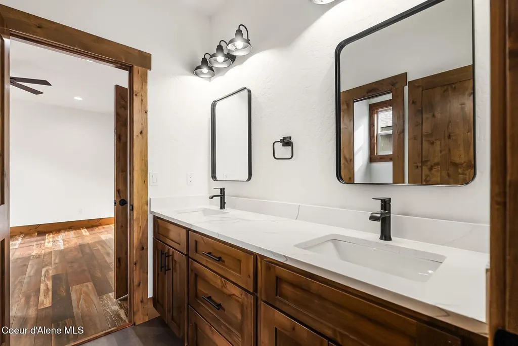 137 Backtrack Road Sandpoint ID 83864