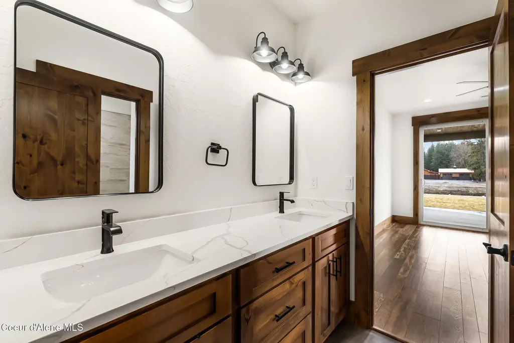 137 Backtrack Road Sandpoint ID 83864
