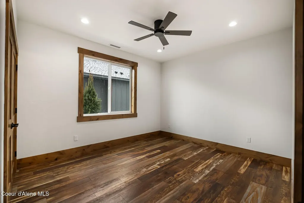 137 Backtrack Road Sandpoint ID 83864