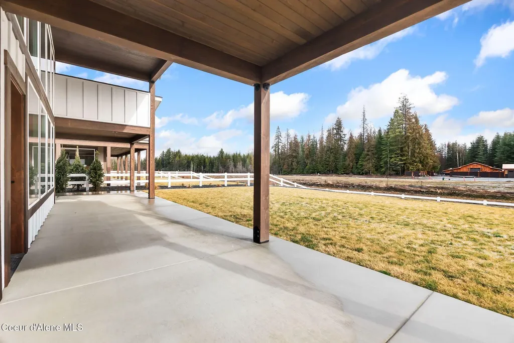137 Backtrack Road Sandpoint ID 83864