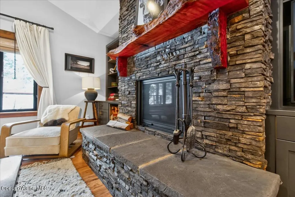 505 Chippewa Trail Sagle ID 83860