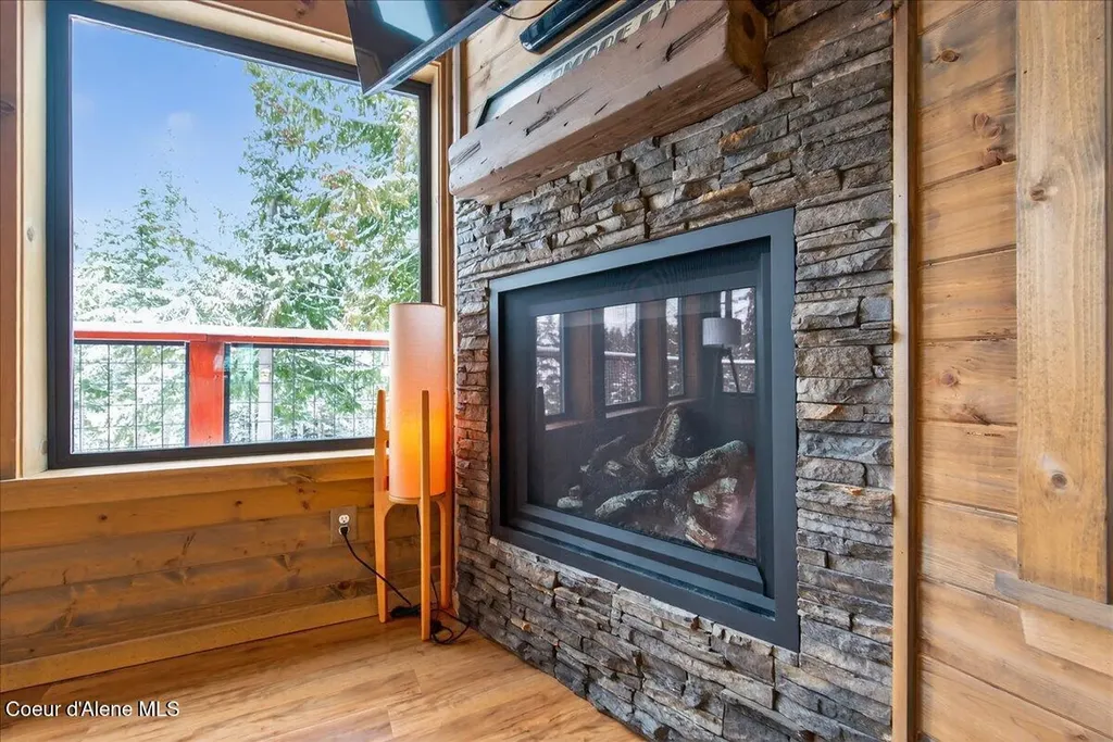 505 Chippewa Trail Sagle ID 83860