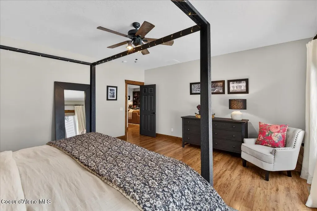 505 Chippewa Trail Sagle ID 83860