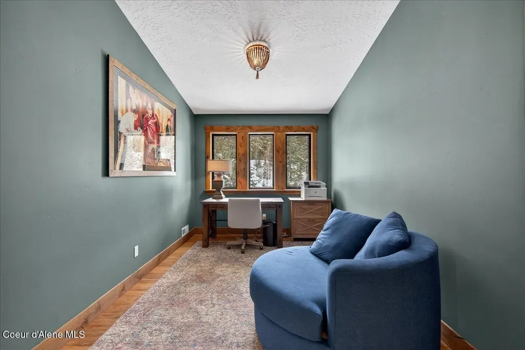 505 Chippewa Trail Sagle ID 83860