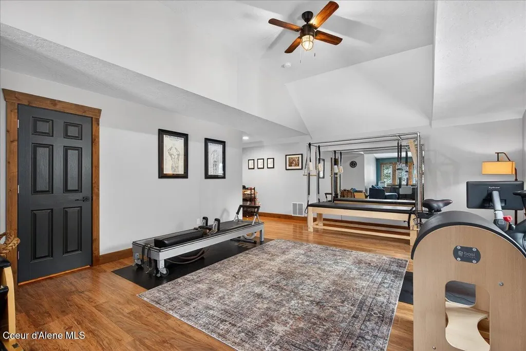 505 Chippewa Trail Sagle ID 83860