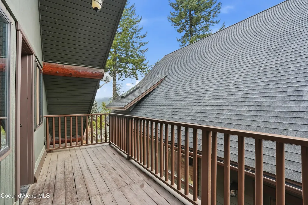 21651 S Lakeview Drive Worley ID 83876