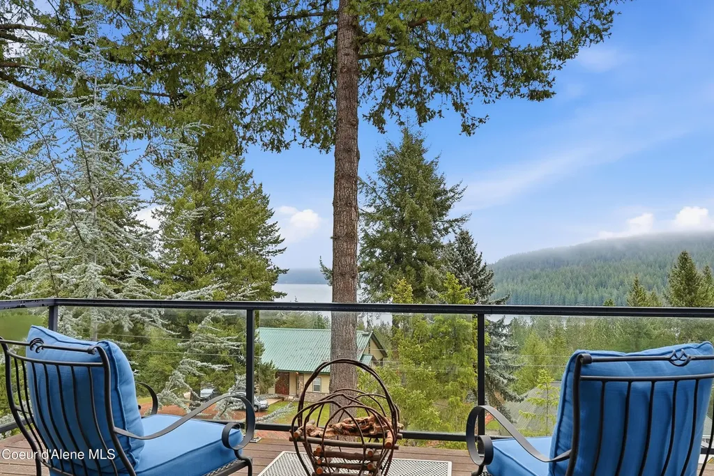 21651 S Lakeview Drive Worley ID 83876