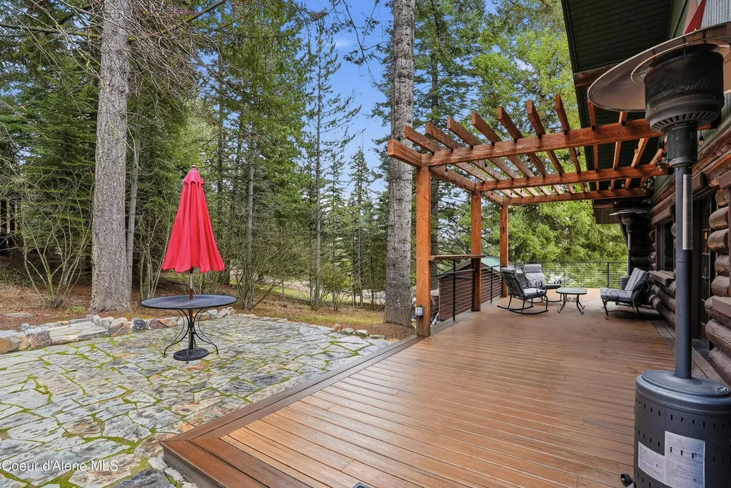 21651 S Lakeview Drive Worley ID 83876