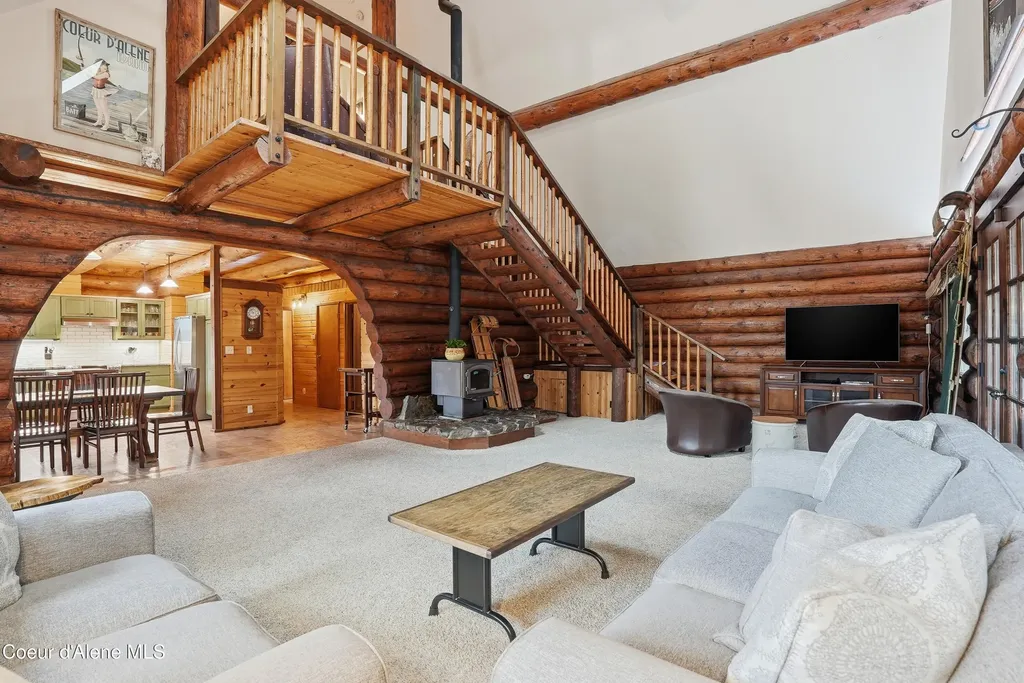 21651 S Lakeview Drive Worley ID 83876