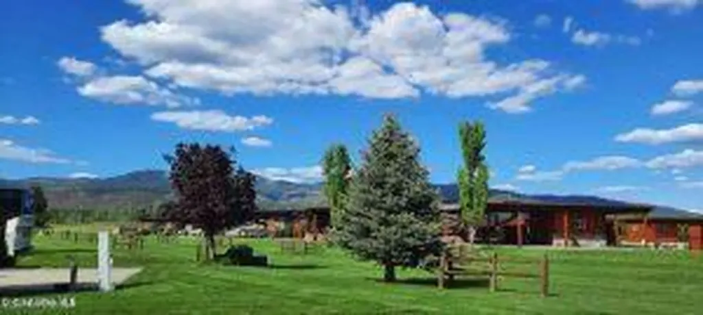 51 Sand Trap Lane Blanchard ID 83804